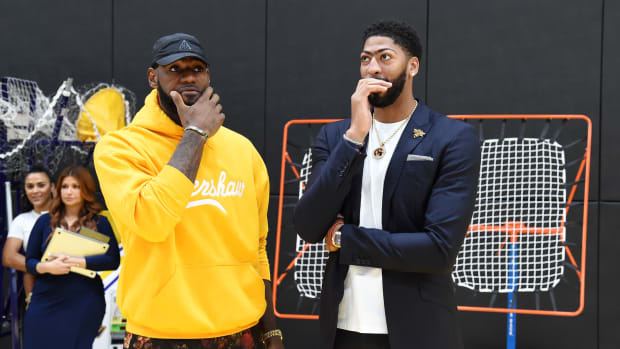 lebron_james_lakers_.jpg